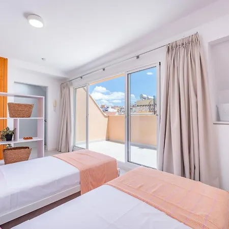 Duplex In The Heart Of Boliches - Pass The Keys