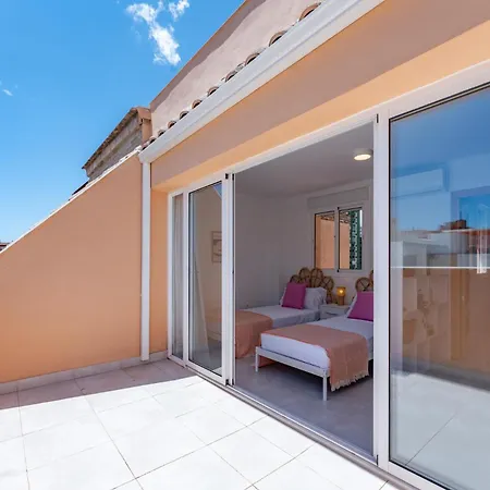 Duplex In The Heart Of Boliches - Pass The Keys 푸엔히롤라