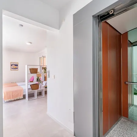 아파트 Duplex In The Heart Of Boliches - Pass The Keys
